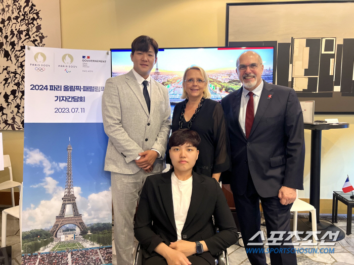 "이강인 PSG행은 최고의 외교...韓축구발전에 큰기여" 佛대사님의 폭풍…