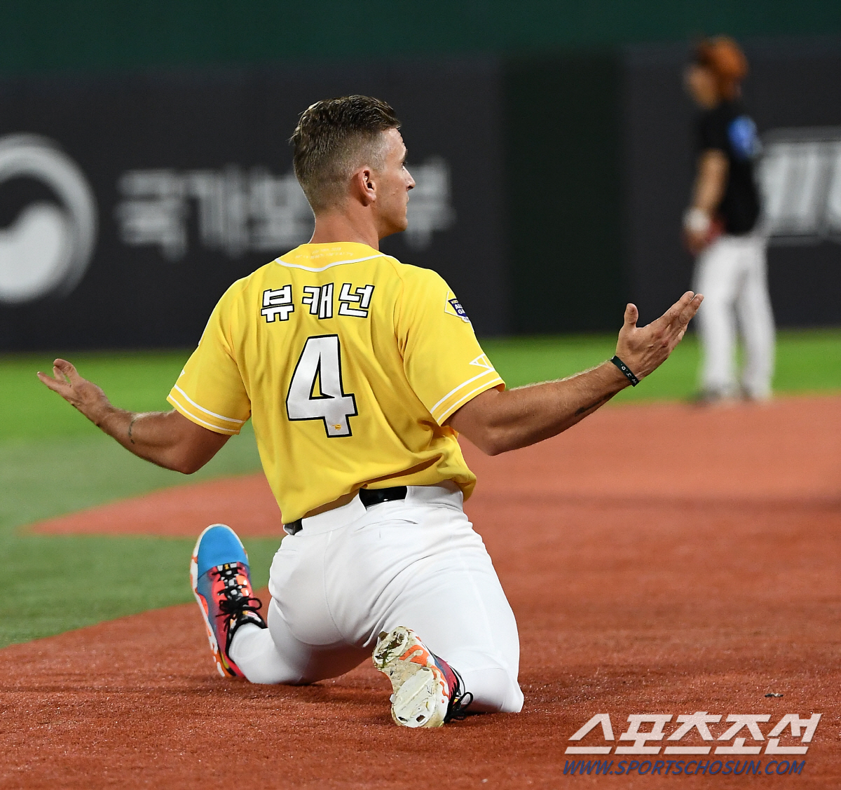 '왜 나만 못나가?' 원태인 대신 자원출전, 퍼포먼스상 왜 안줘? '인싸…