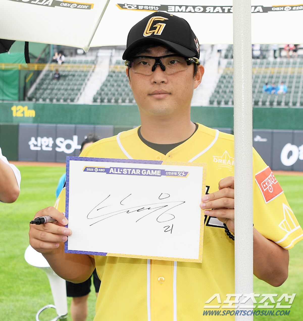 "사직 KS 함 해야죠" 4월 ERA 5.12→8연속 QS…180도 달라…