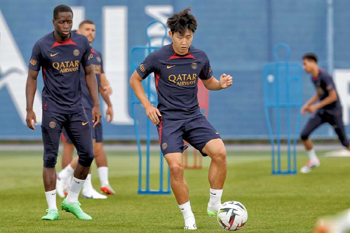 '美친 조합 나왔다' KING 이강인X네이마르 투샷, PSG 연일 '이강…