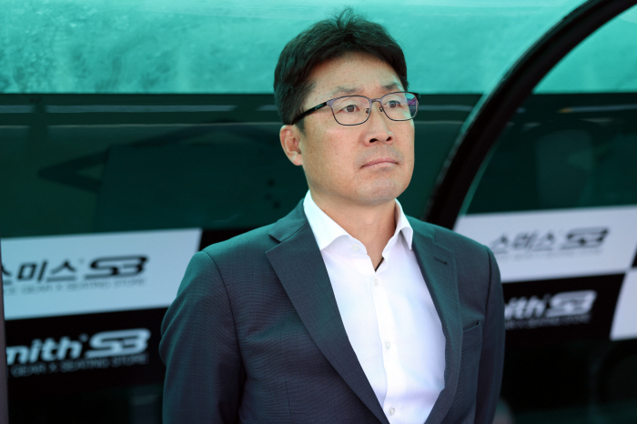 [현장인터뷰]박지섭 부산 감독, 권혁규 셀틱행 "선수의 미래와 성장이 우…