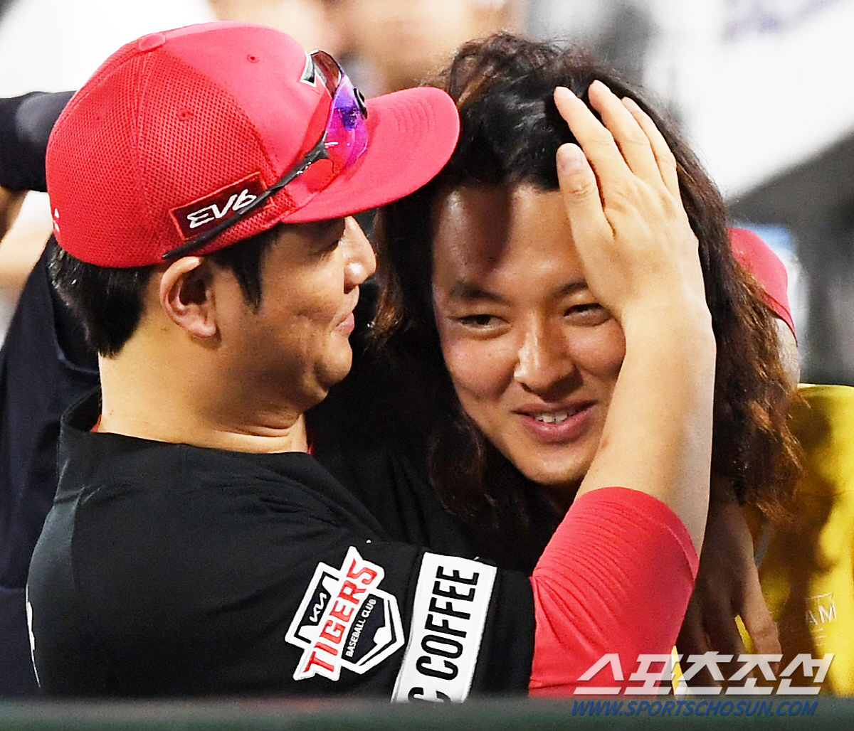 '머리가 이게 뭐꼬' 머리끄덩이 잡혀도 좋은 장발 클로저, 손승락 감독이…