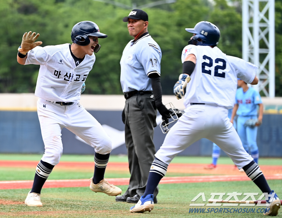 언더독→자이언트킬러 탈바꿈 시킨 마산고 고윤성 감독 "학생다움+최선 다 …