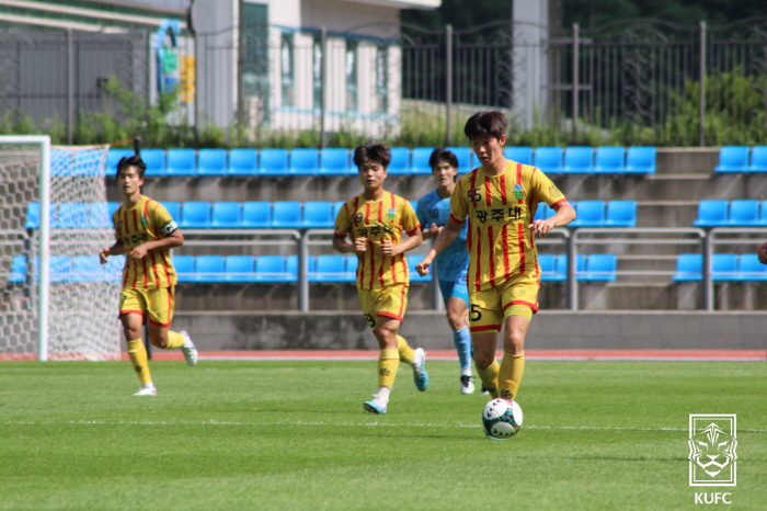[대학축구]'디펜딩 챔피언' 선문대, 저학년 대회 3연속 우승 '최강자 …
