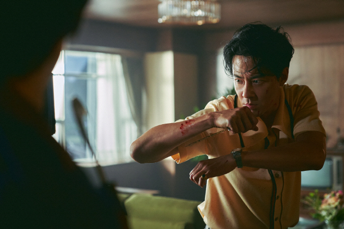 "류승완 감독의 '류니버스' 확장"…김혜수x염정아 '밀수', 관람포인트 …