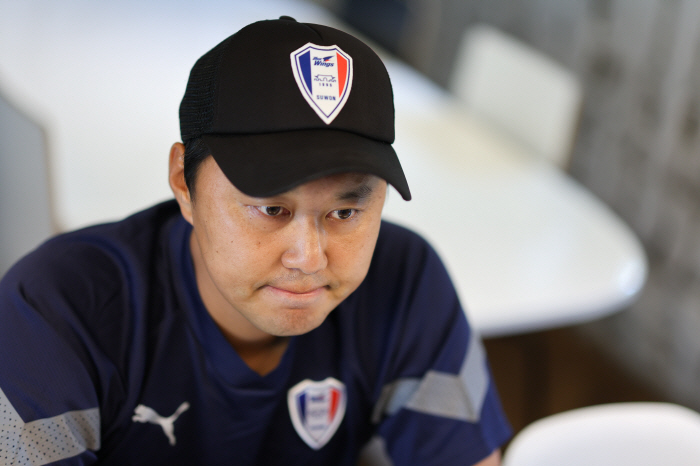 '특징 있는 선수' 빚는 백승주 수원 U-18 감독의 특별한 '방법론'
