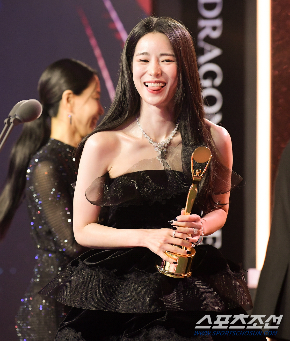 [종합] "수고했다 혜교야" 송혜교 대상 '눈물'…'명불허전' 유재석, …