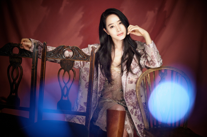 [인터뷰④] 김혜수 "모든 배우X스태프 조인성에 열광..로맨스 연기도 즉…