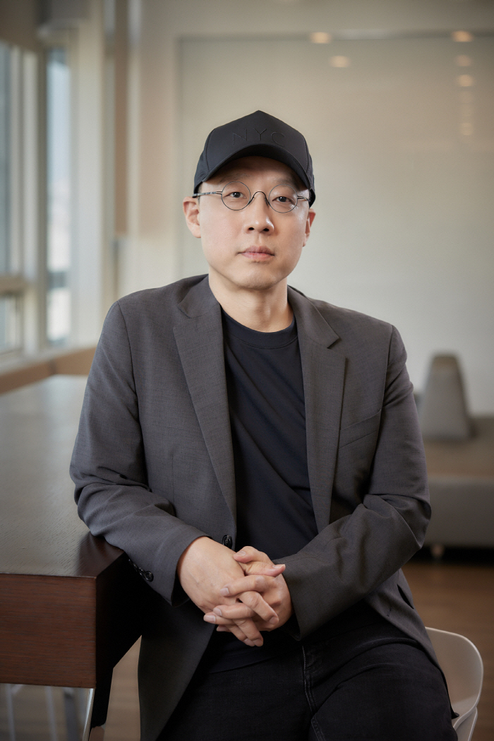 [인터뷰④] 김성훈 감독 "MSG無 하정우vsMSG有 주지훈, 백종원 선…