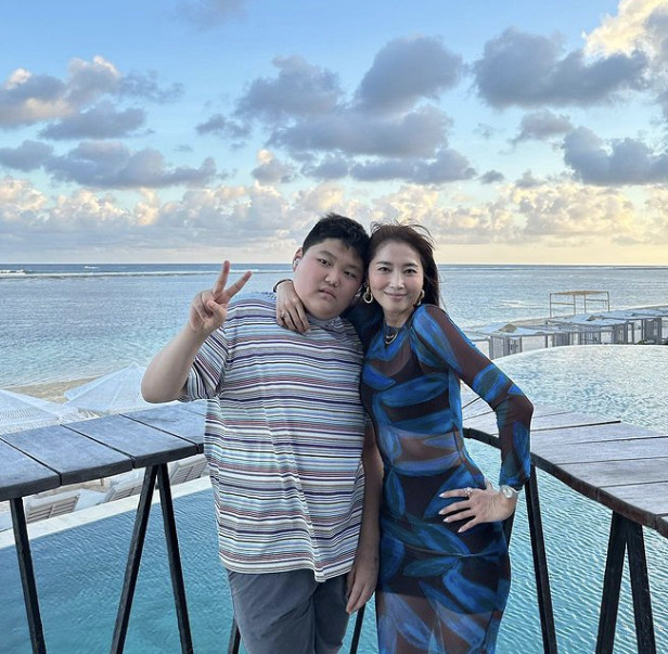 오윤아, 발달장애子 도와주려 한 시민에 감사 "정신 없어 인사 못 드려"