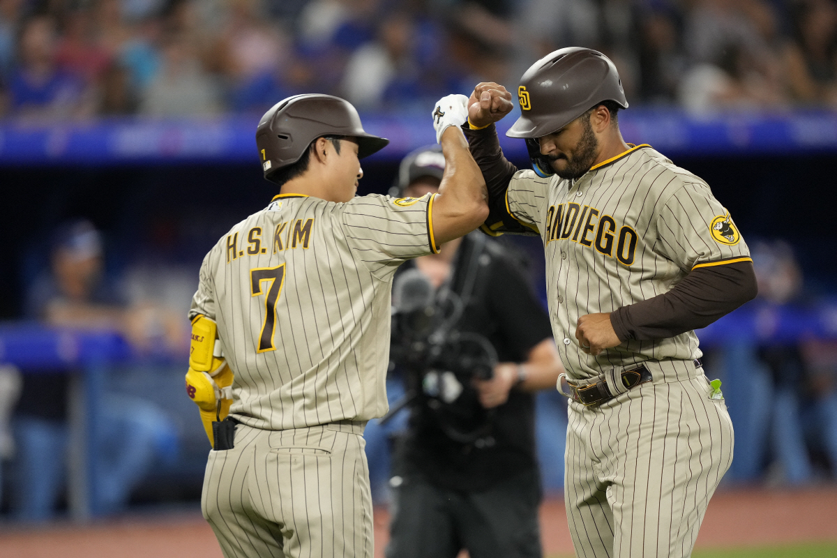 류현진 오는데 'RYU 바라기' 말썽, 머리아픈 TOR 감독 "6인 로테…
