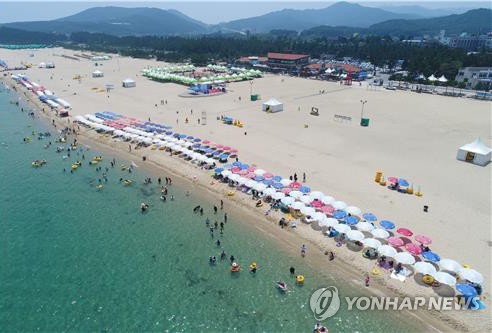 해수욕장 입장객 30% 감소…동해시, 피서객 유혹 이벤트 풍성