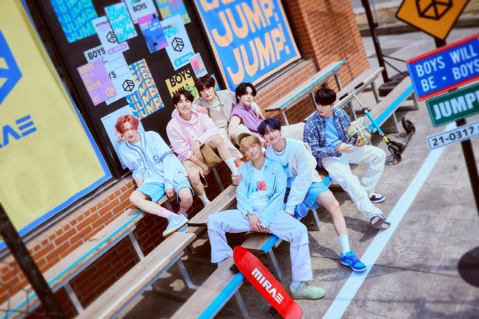 미래소년, 오늘(20일) 엠카로 컴백…신곡 'JUMP!' 본격 활동 돌입…