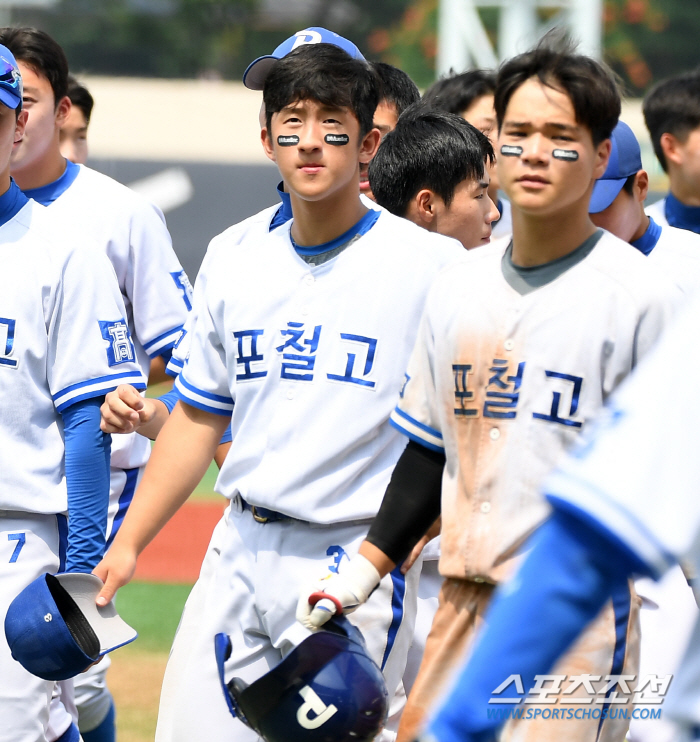 '130km도 통할 수 있다' 패배 속 빛난 포항제철고 사이드암 임현준의…