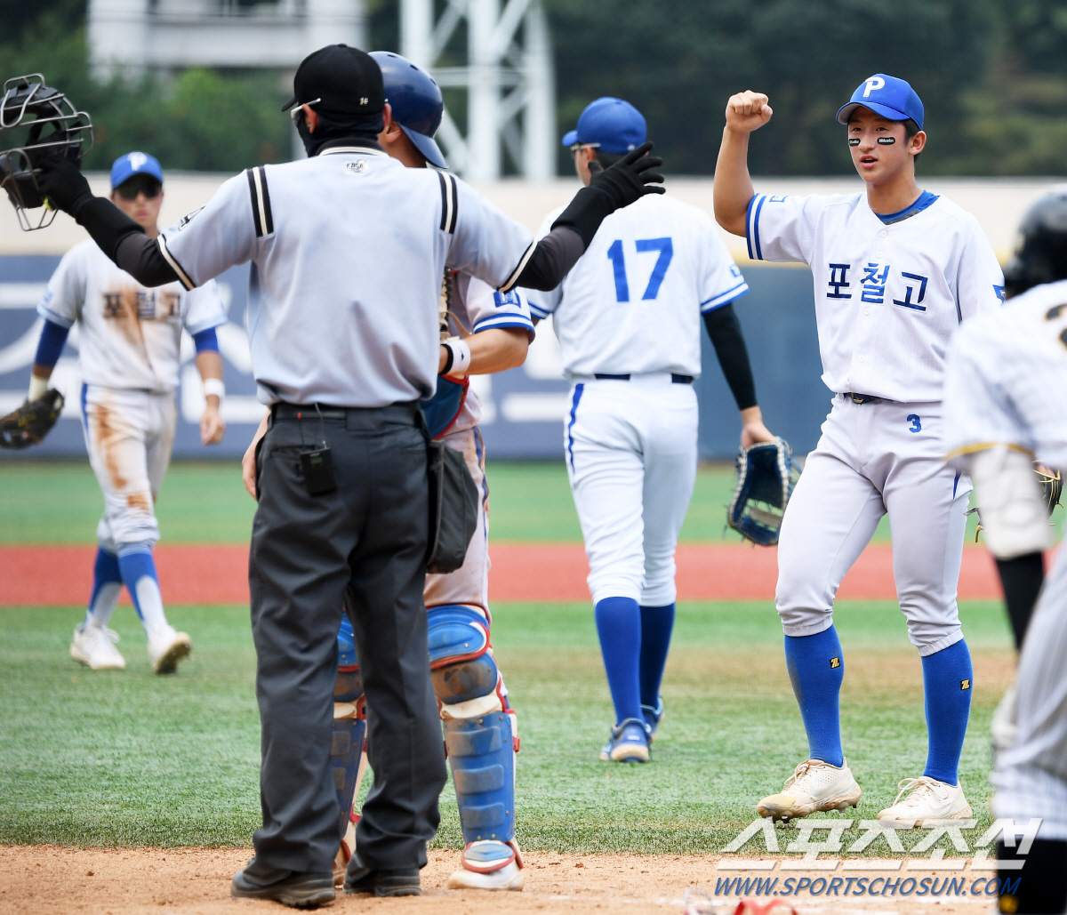 '130km도 통할 수 있다' 패배 속 빛난 포항제철고 사이드암 임현준의…