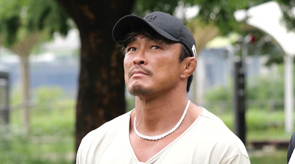 추성훈 “5천만원 시계 선물한 후배, 내 이름 대고 사기” 충격(사당귀)
