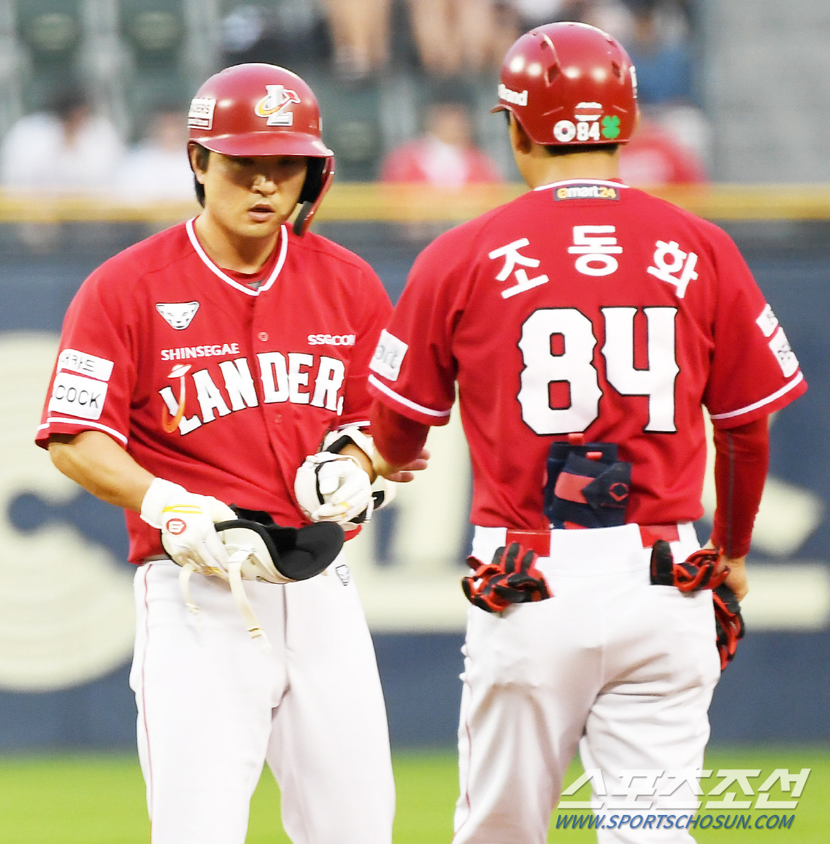 역시 최정 랜더스! 공격 집중력 앞선 SSG, 1-2위 대결에서 LG 꺾…