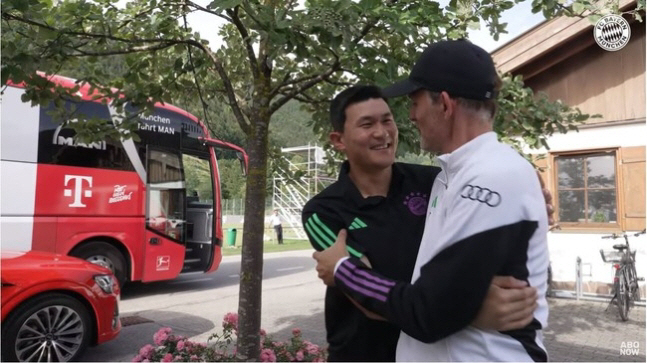 '볼만지고, 뽀뽀하고' 김민재 향한 투헬의 격한 환영, 이유 있었다 '2…