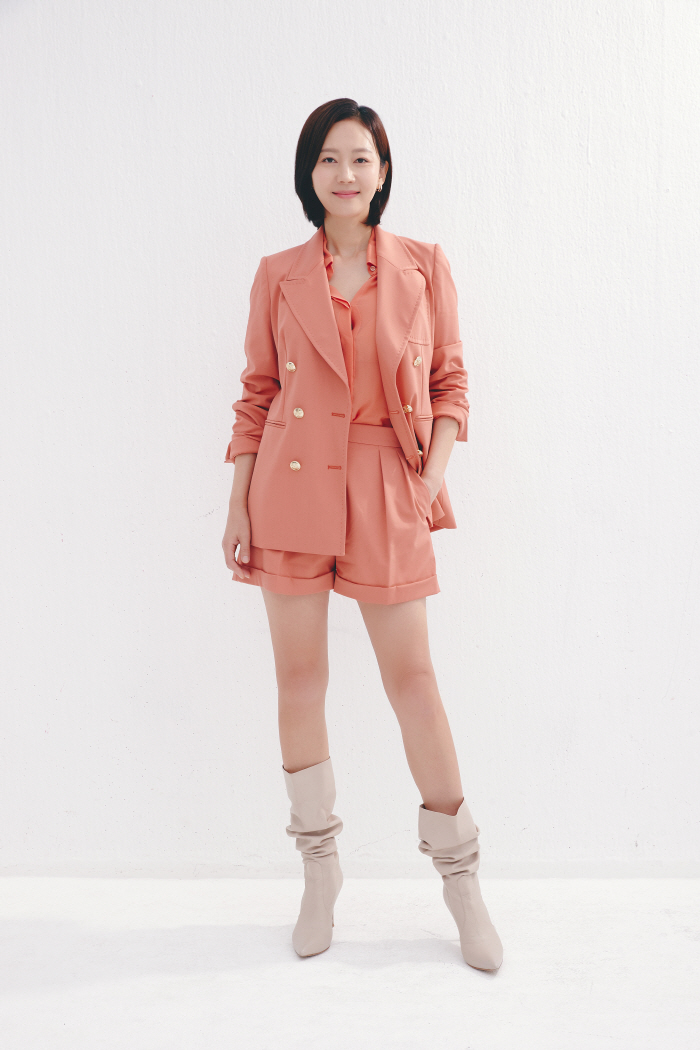 [인터뷰③] '밀수' 염정아 "아들 같았던 박정민, 캐릭터 분석 잘하고 …