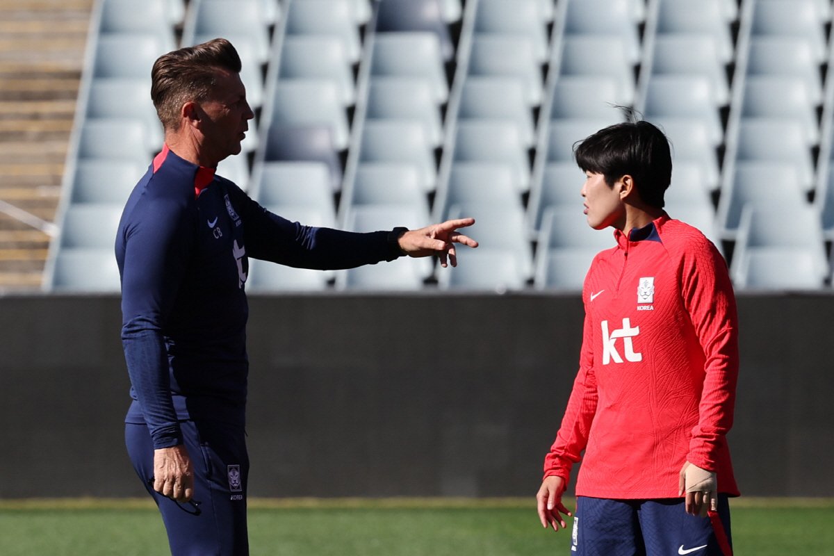 태극기 새긴 지소연"콜롬비아 거친 축구?우리도 강하게 맞붙을것"[콜롬비아…
