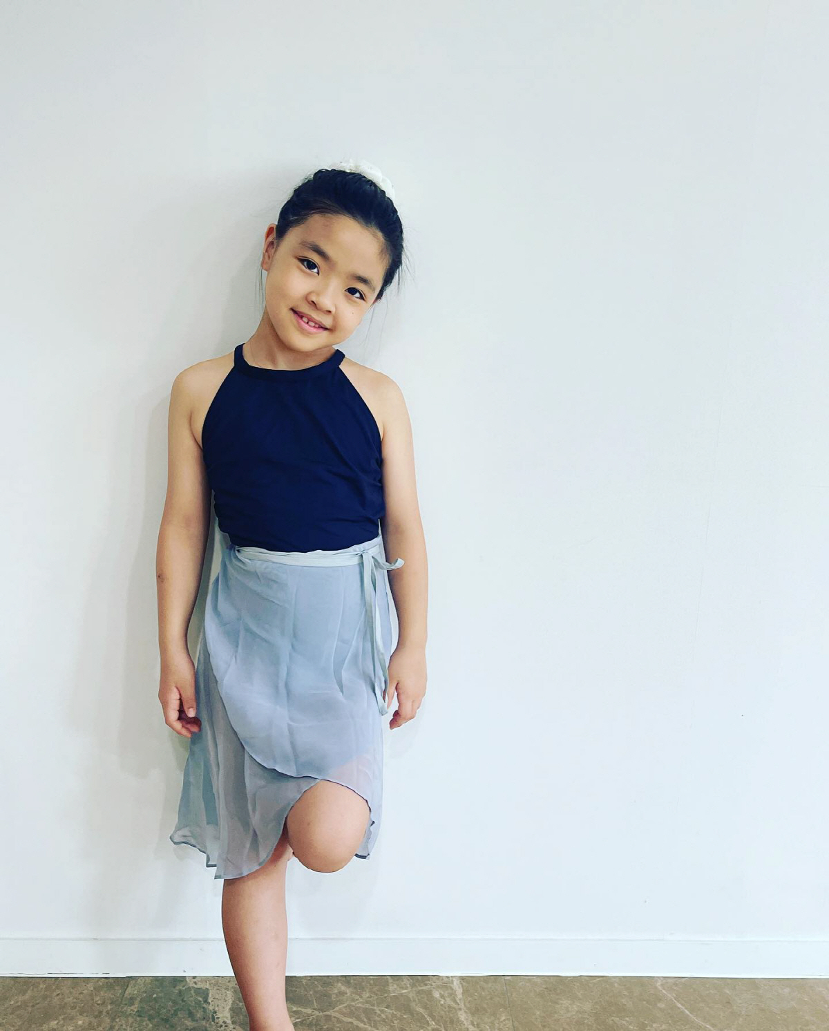 이윤지 딸 라니, 몰라보게 훌쩍 컸네...폭풍 성장한 '꼬마 숙녀'