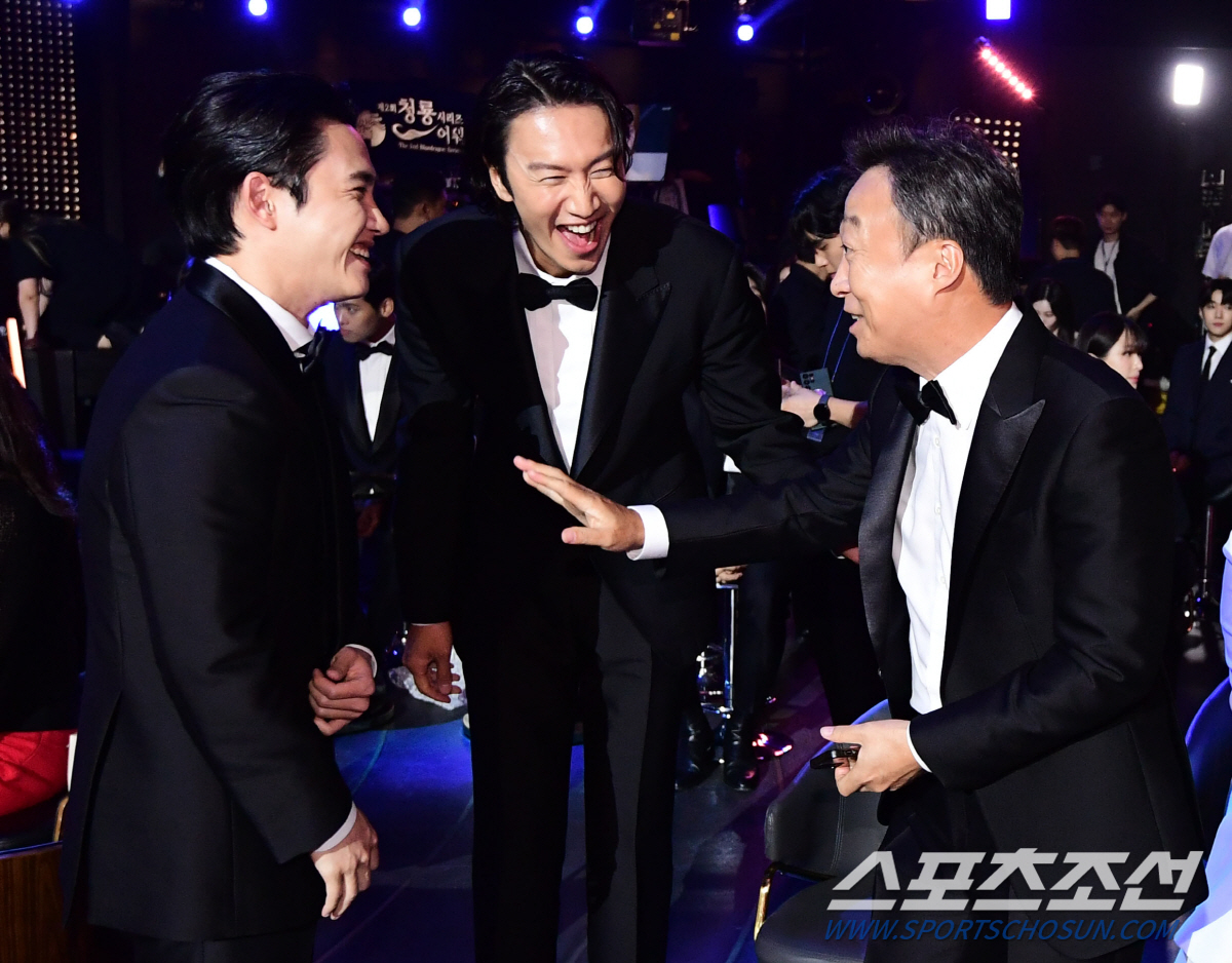 [BSA 비하인드②] '투숏' 현규·해은→'깜짝' 라치카, 무관도 축하공…