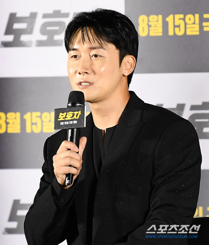 [SC현장] "정우성에 존경심 커져"…'보호자' 정우성, 김남길·박성웅 …
