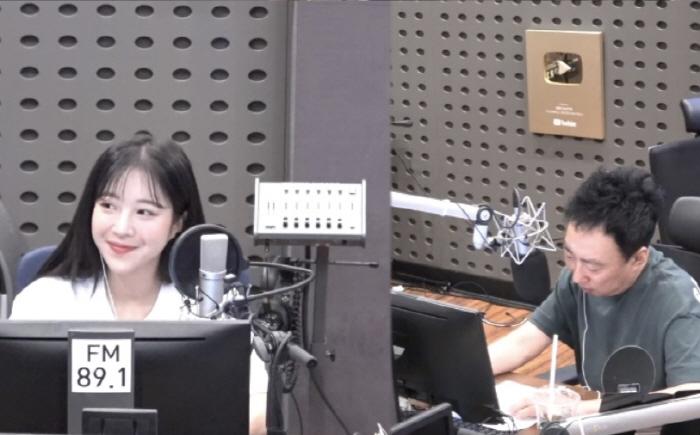 '894만 유튜버' 쯔양 "연애하면 밥값은 내가 계산…썸남 있었다" (라…