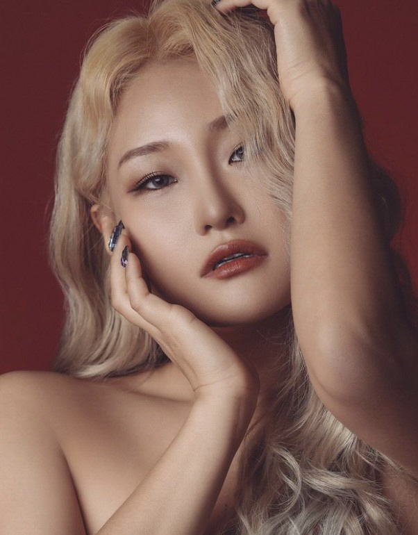 [SC초점] "피프티피프티 닮은꼴 판결문"…손승연, 해명대신 '셀프찬양'…