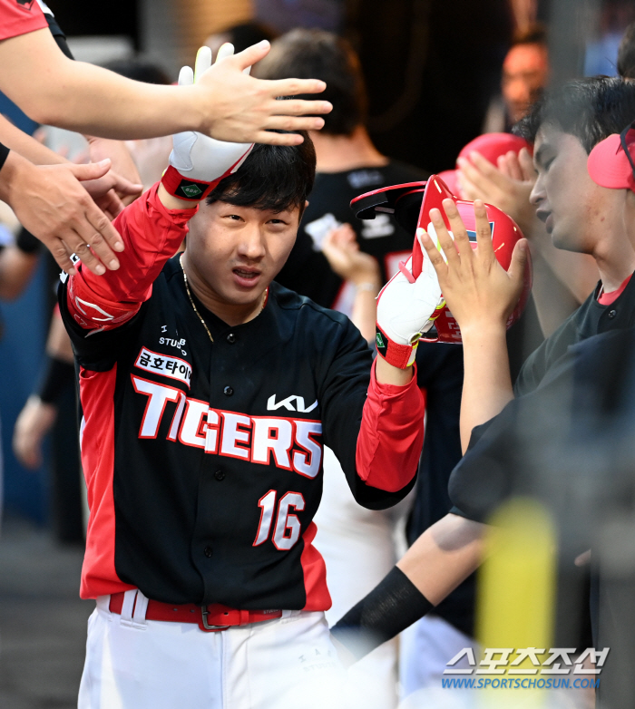 '0:3→5:3' 만루포로 완성한 빅이닝…갈길 바쁜 KIA 잡고 5연승 …