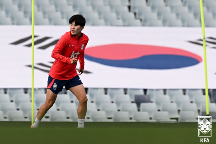 '지소연X조소현 선발→박은선X케이시 벤치' 콜린 벨, WC 1차전 운명의…