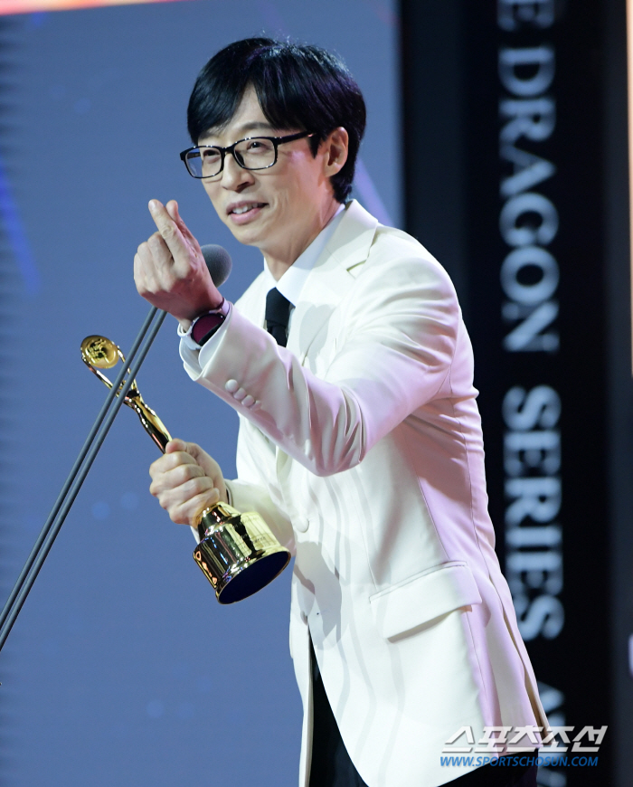 [제2회 BSA] 끊임없이 도전하는 K-예능인…유재석·주현영, 수상이 당…