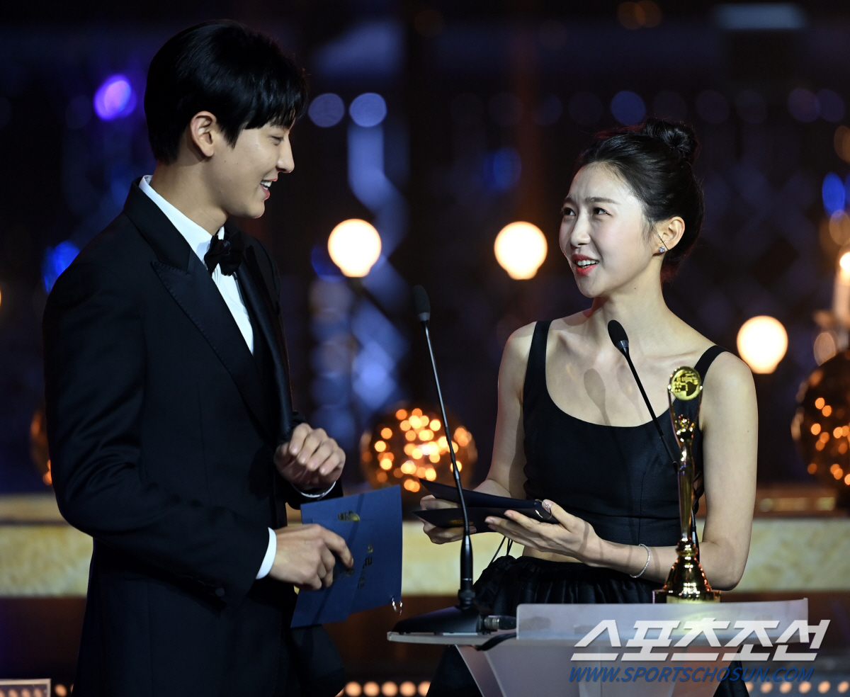 [BSA 비하인드③] 이정재 '아빠 미소'→한효주 '긍정 에너지'..시상…