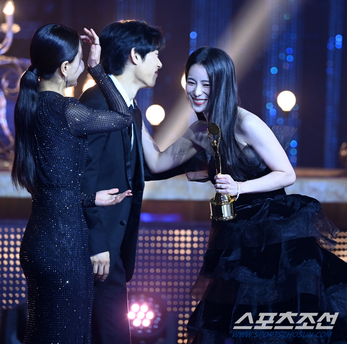 [BSA 비하인드③] 이정재 '아빠 미소'→한효주 '긍정 에너지'..시상…