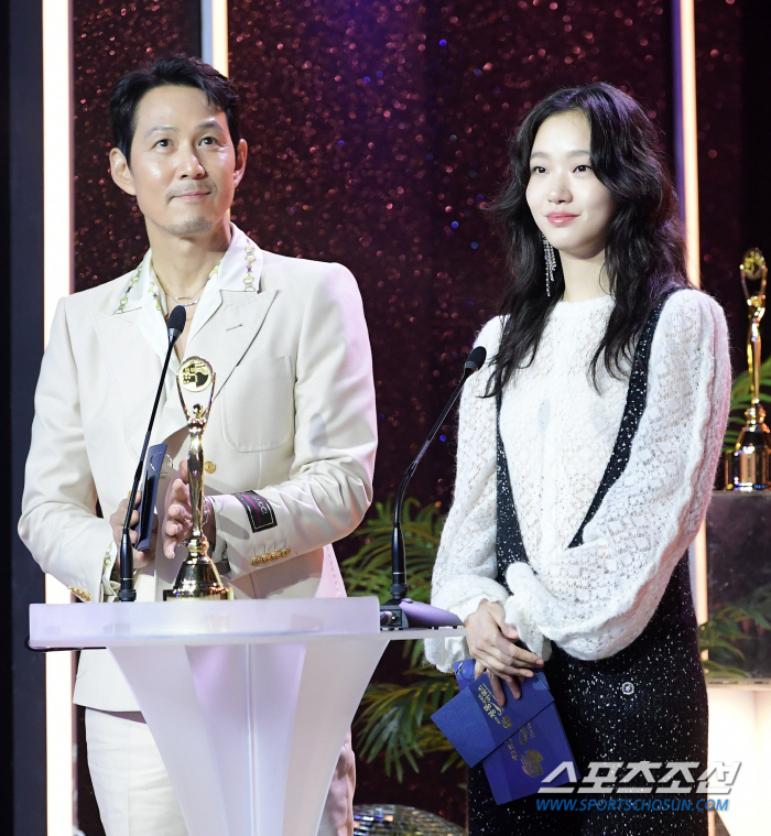 [BSA 비하인드③] 이정재 '아빠 미소'→한효주 '긍정 에너지'..시상…