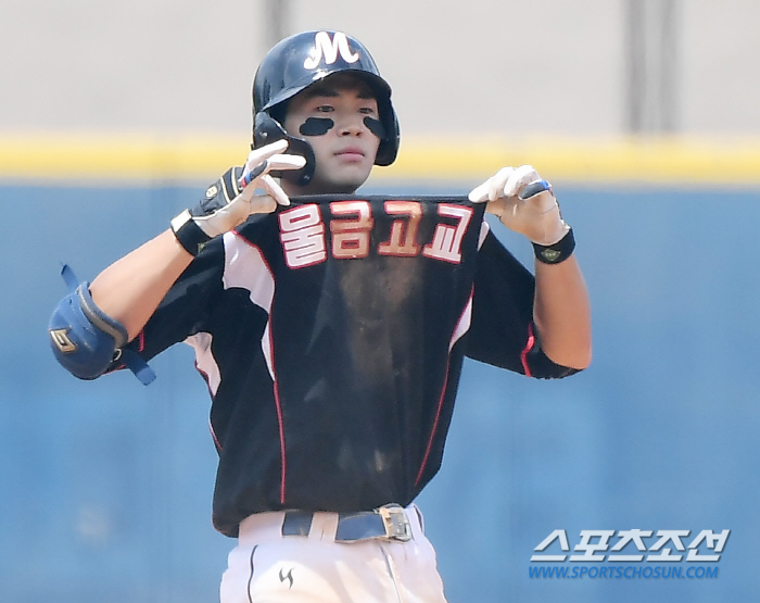 1-11 뒤집었던 물금고, 기적은 계속된다! 창단 8년만의 첫 청룡기 결승 진출…'7회 7득점+1학년 조동휘 7이닝 역투' [청룡기리뷰]