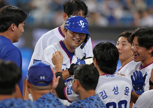 수아레즈 8이닝 완벽투+김현준 쐐기타! 삼성, 갈 길 바쁜 SSG에 완승…