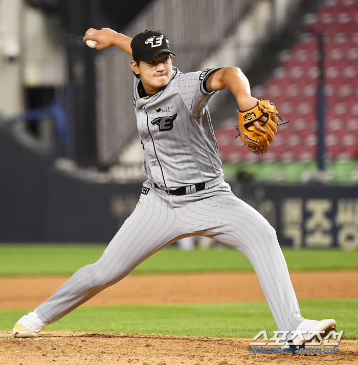 '160km 선발 듀오는 아직?' 김서현 2군 후반기 첫 등판서 홈런맞고…