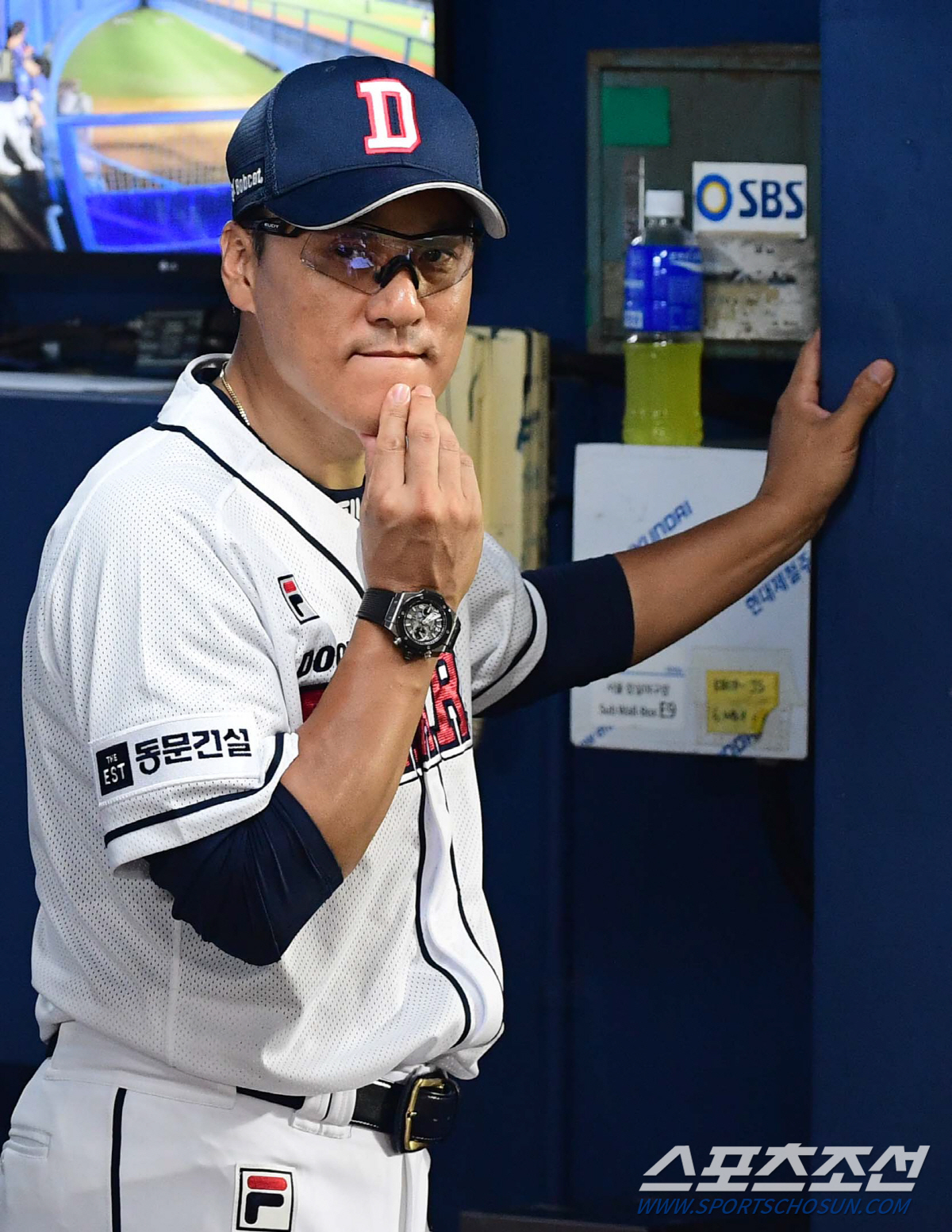 '트로피는 거저 주어지지 않았다' 위기 맞은 이승엽 감독의 숨가빴던 장면…