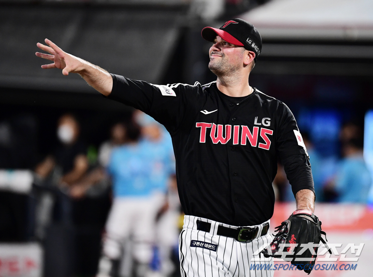 플럿코 너마저 패전. 17일째 49승. 아홉수 걸린 1위. 타율 0.22…