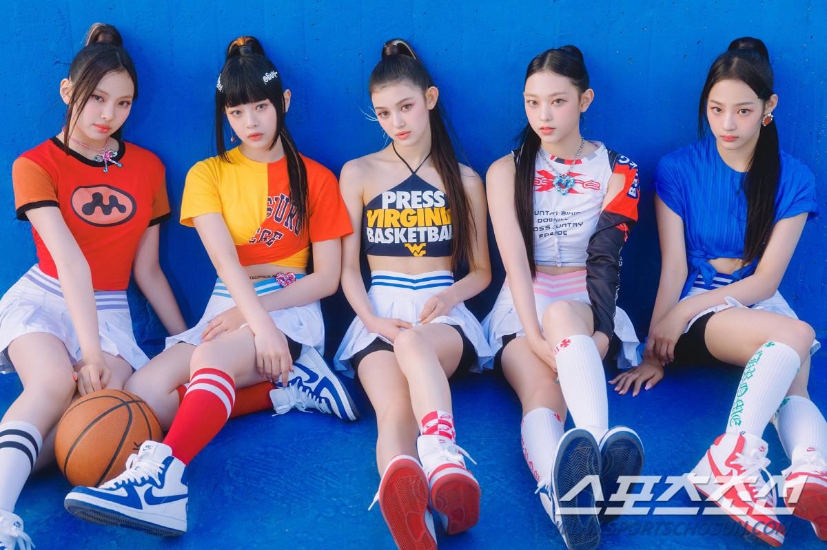 뉴진스 'Super Shy', 美 빌보드 '핫 100' 66위→64위…자…