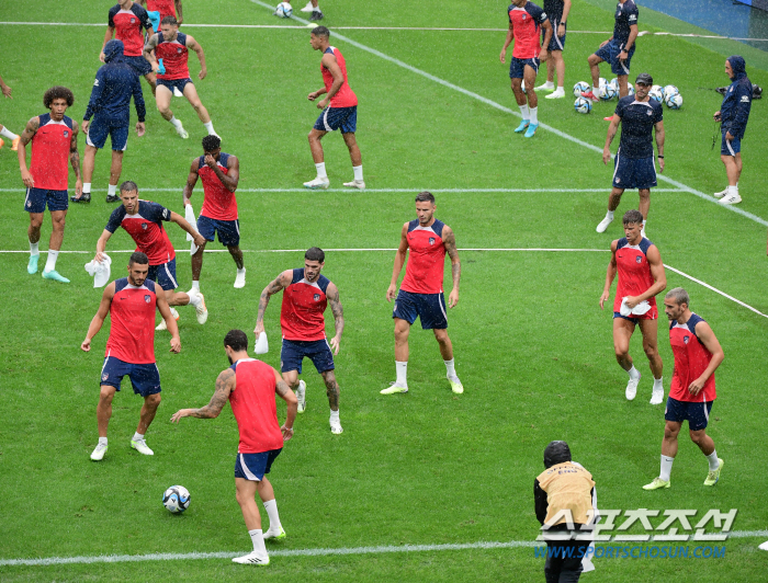 홍명보 "완벽하게 우리의 언어 보일 것", 시메오네 "韓 축구 발전+인정…
