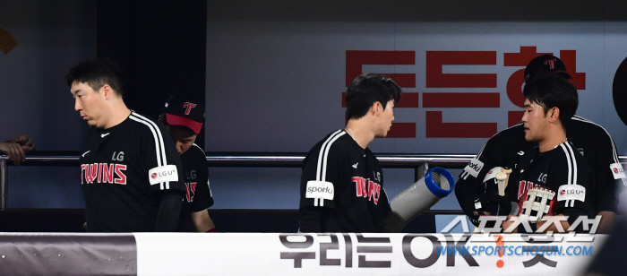 "역전 찬스에서 그런 스윙?" 염갈량이 패배보다 분통 터지는 순간 [수원…