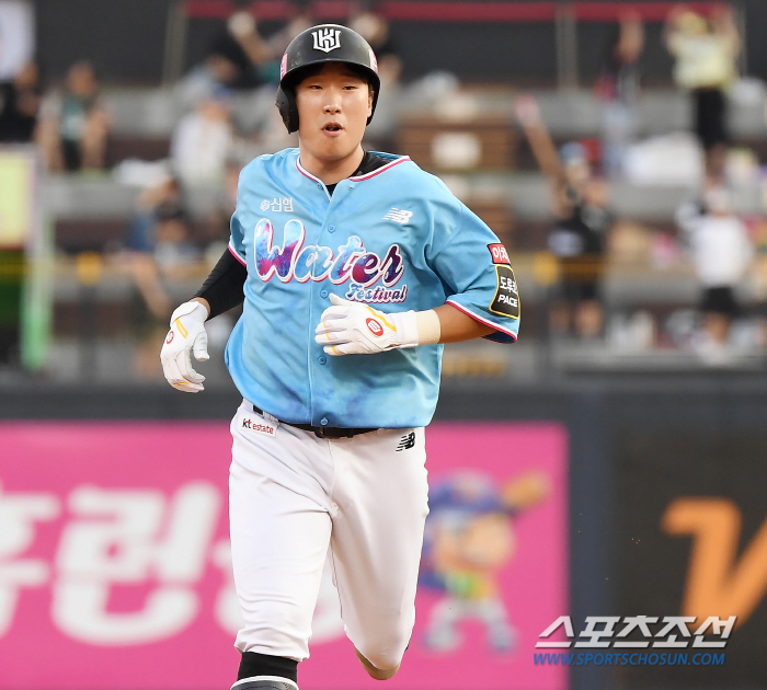 '6:1→6:6→9:6' 선두 LG 5연패 탈출! 6득점 빅이닝+약속의 …