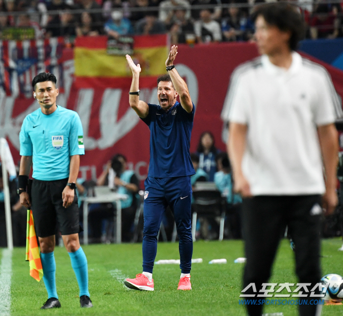 "'랩퍼' 이순민 극장골" 팀 K리그, AT 마드리드에 3-2 대역전승……