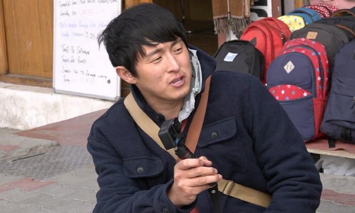 덱스, 3500m 히말라야 여심도 사로잡은 글로벌 '메기남'…"저정도면 …