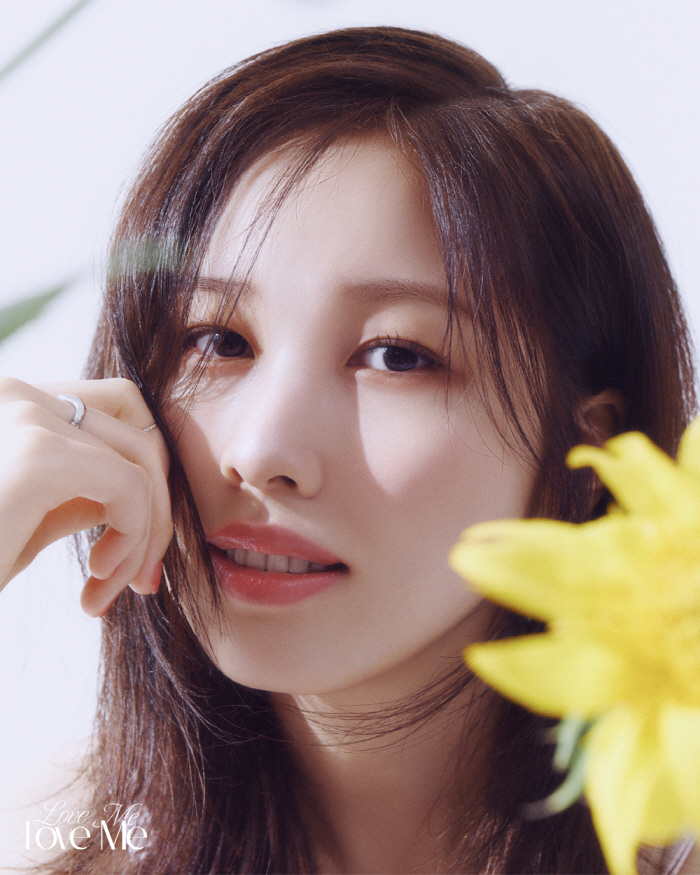 권진아, 신곡 '러브 미 러브 미' 티저 공개…''청초+순수+청량' 비주…