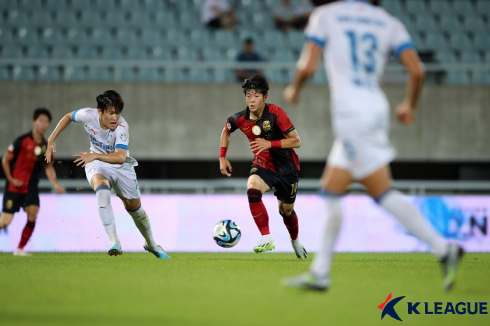 [현장리뷰] 김성주 PK결승골, 수원삼성U18 매탄고 유스챔피언십 첫 우…
