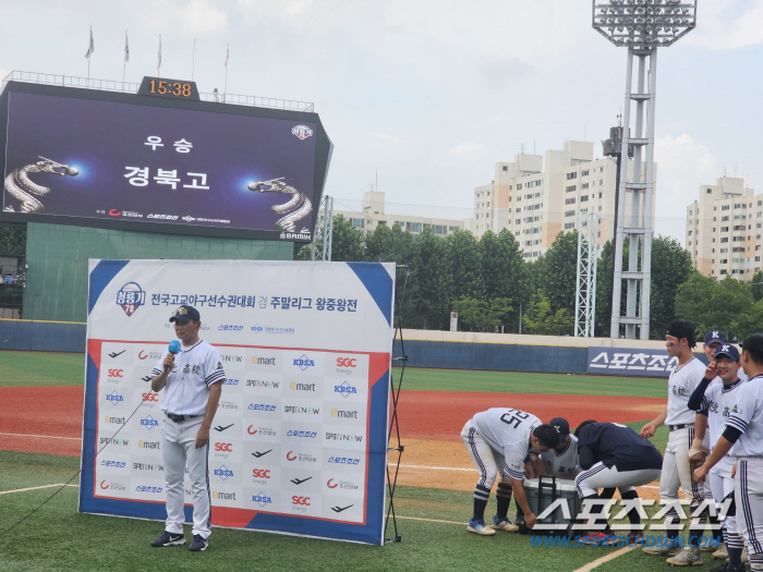 "이제 승엽이한테 연락해 봐야죠" 결승전에 '경험제로' 외야수→투수 투입…