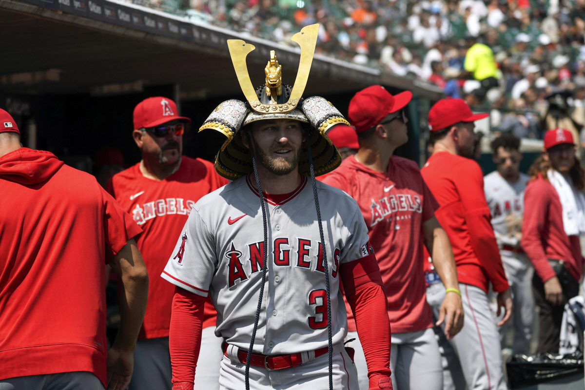 "생애 첫 완봉쇼!" 오타니, 트레이드 시장 철수하니 어깨 풀렸다...L…